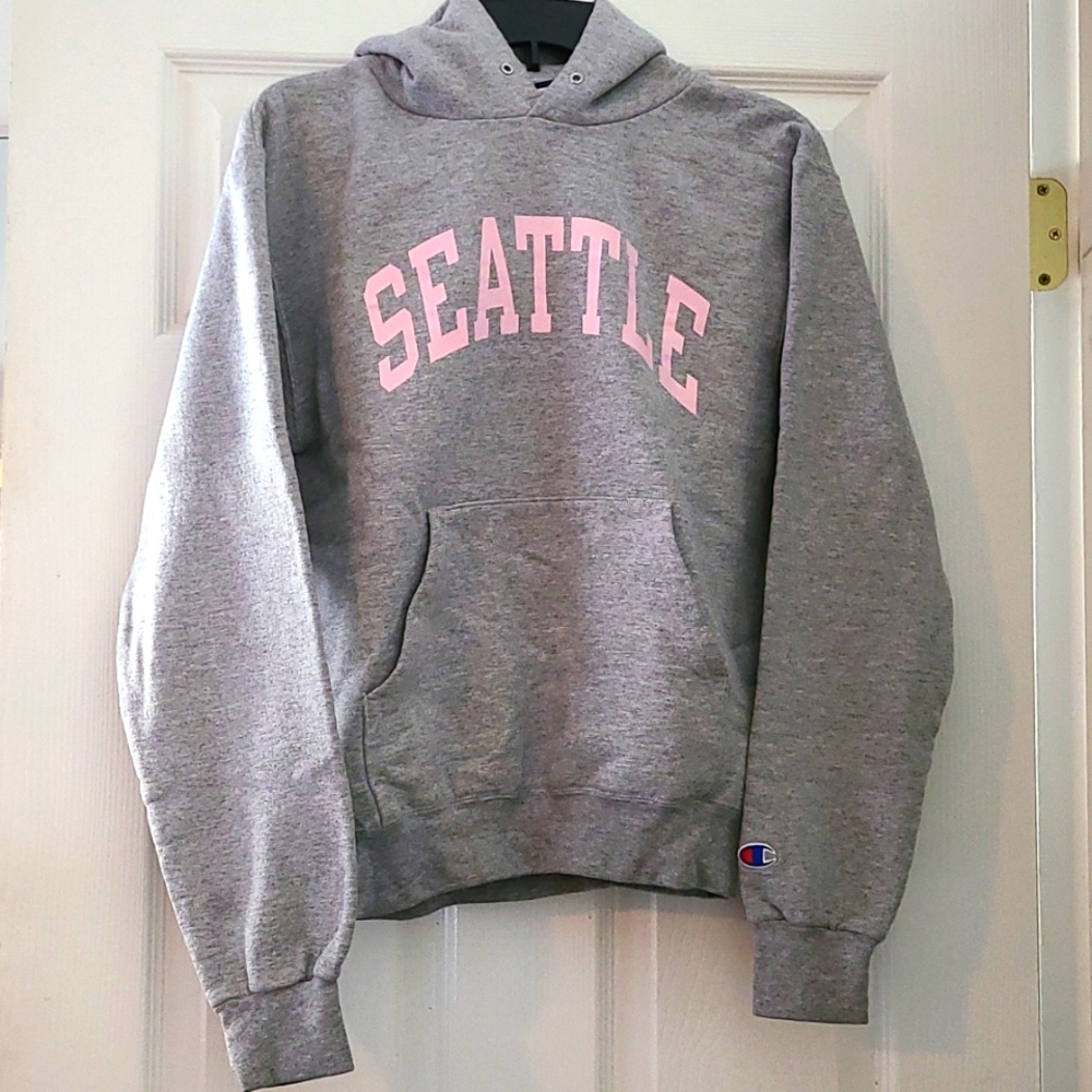 Champion 'Seattle' hooded sweatshirt. Size small